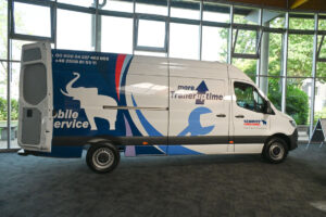 Ist nicht gekühlt, hilft aber cool zu bleiben: Auch ein Mobile Service Van war auf der Vor-IAA-Veranstaltung mit dabei.